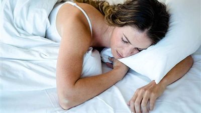 تجنب تلك الأطعمة تمامًا للحصول على ليلة نوم جيدة