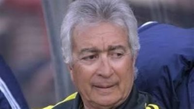 النجار يطمئن طولان علي الدفاع قبل مواجهة انبي