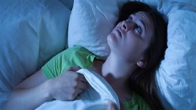 أسرار أوهام الشعور بـ«الجن» وكتم الأنفاس أثناء النوم بـ«الليل»