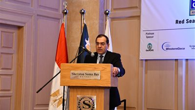 وزير البترول: فرص الاستثمار في البترول بالبحر الأحمر واعدة 