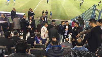 طارق حامد يؤازر الزمالك أمام الاتحاد من المدرجات
