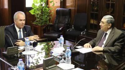 تفاصيل لقاء وزير الكهرباء بالسفير الدنماركى بالقاهرة