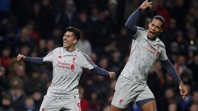 صلاح يقود ليفربول لفوز كبير وسقوط البلوز 