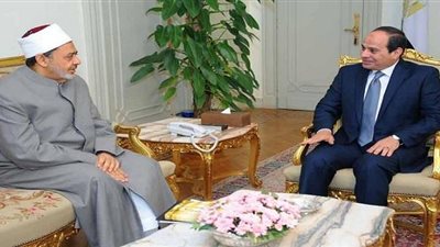 حقيقة تهديد شيخ الأزهر بالاستقالة بسبب «كماشة» الإخوان والعلمانيين