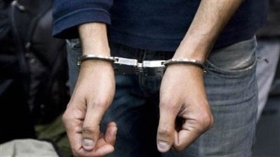 «ضربها وعذبها».. تفاصيل اتهام حلاق بـ«هتك عرض» ابنة زوجته فى المنصورة