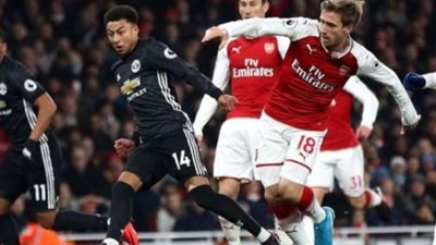 بث مباشر.. مباراة مانشستر يونايتد وآرسنال في الدوري الإنجليزي