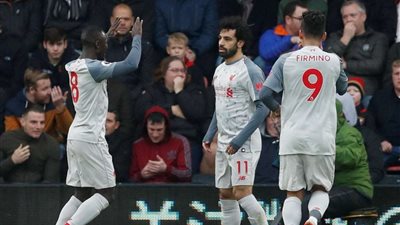 قبل كلاسيكو إنجلترا.. ليفربول يسعى لفك عقدة اليونايتد.. ومحمد صلاح يبحث عن ضالته
