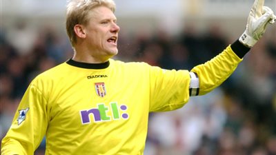 شمايكل يفكر في تولي منصب مدير الكرة بمانشستر يونايتد 