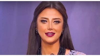 بالصور.. سبب ضحك «السيسي» أثناء ظهور رضوي الشربيني في احتفالية «قادرون باختلاف»