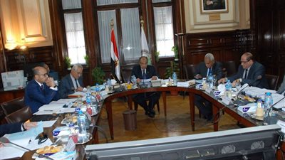 وزير الزراعة يوافق على 8 مشروعات للنفع العام بأراضى الإصلاح الزراعي