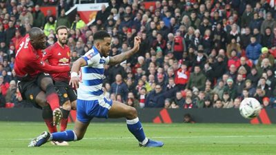 مانشستر يونايتد  يعبر ريدينج في كأس الاتحاد بثنائية دون رد