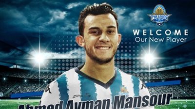 أيمن منصور: محتار بين الزمالك وبيراميدز بسبب نجلي