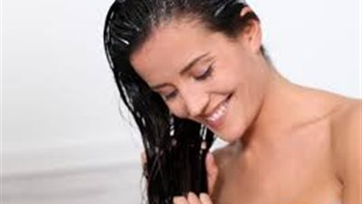 6 فوائد مذهلة لـ«الفازلين» على الشعر.. تعرفي عليها 