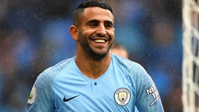 رياض محرز يفوز بلقب أفضل 