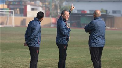 لاساراتي يذاكر «سيمبا التنزاني» بالفيديو قبل موقعة السبت