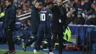 باريس سان جيرمان يعلن غياب نيمار عن صفوفه لفترة طويلة 