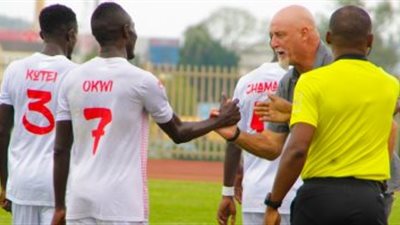 مدرب سيمبا للأهلي: لا تعايرني ولا أعايرك.. 