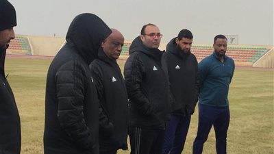 بالصورة.. تفاصيل جلسة البطاوي مع لاعبي كليوباترا قبل مواجهة منتخب السويس