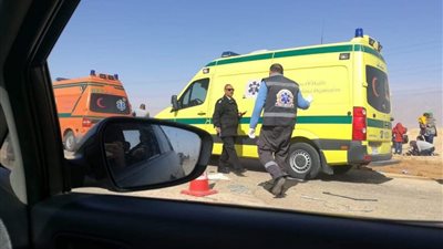 بالصور.. انقلاب أتوبيس تابع لشركة إبسكو ووفاة بعض العاملين 