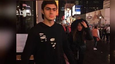 بالصور.. حفيد مبارك يعلن الحرب على عمرو أديب