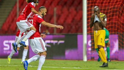 ميدو يقود الوحدة لاكتساح فريق مؤمن زكريا فى الدورى السعودي