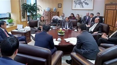 مباحثات «مصرية - كورية» لجذب استثمارات لمنطقة قناة السويس