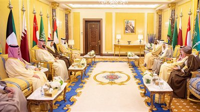 أمير سعودي يكشف عن تلقيه عرضا من زعيم عربي لقلب نظام الحكم في المملكة