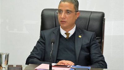 أول تحرك من محافظ سوهاج بعد تعدد شكاوى المواطنين على مواقع التواصل الاجتماعي