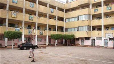 المباحث تكشف ألاعيب «ولاد الحرام» بجوار سور مدرسة شهيرة في شبرا الخيمة