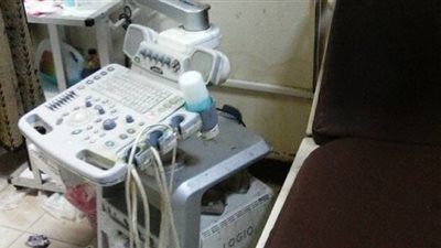 أهالي يُحطمون مستشفى خاص.. والسبب جثة 