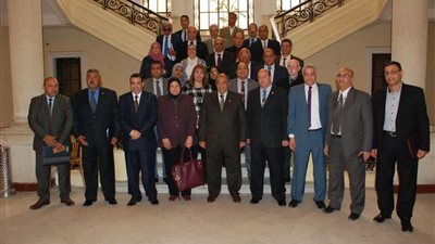 بالصور.. وزير الزراعة يُكلف بسرعة تطوير الخدمات البيطرية