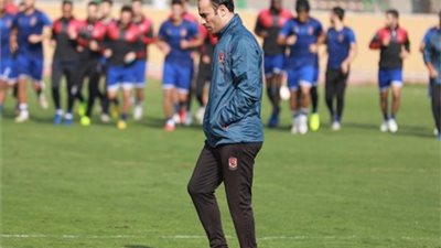 تعليمات وتحذيرات سيد عبد الحفيظ لنجوم الأهلي قبل لقاء القمة