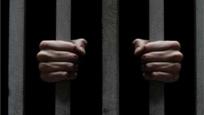 السجن المشدد لنجار وحداد هارب لاتهامهم بالاتجار في المواد المخدرة بالحوامدية