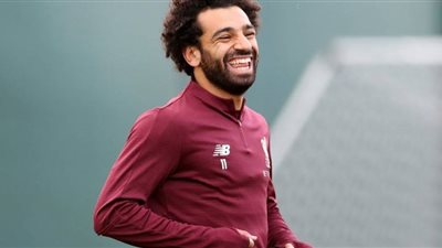 صلاح يقود تشكيل ليفربول أمام توتنهام