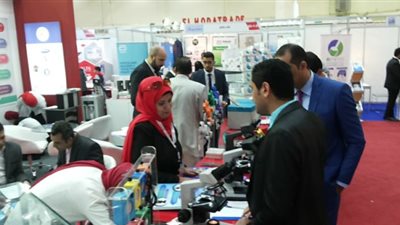 بالصور.. افتتاح المعرض الطبي الـ19 بحضور وزراء ومسئولين بارزين 