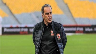 مدرب الأهلي السابق : لاسارتي واقعي ولديه بعض الأخطاء.. ومقارنته بالبدري صعبة