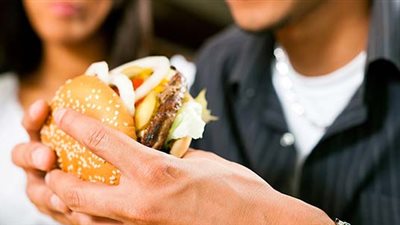 أطعمة يجب على مريض القلب الابتعاد عنها