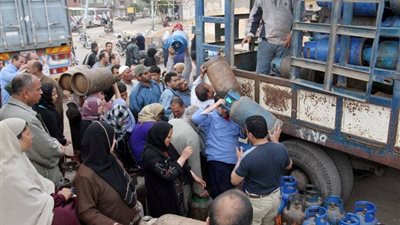 أنباء عن زيادة سعر أنبوبة البوتاجاز لـ150 جنيهًا.. والوزارة ترد 