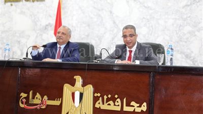 محافظ سوهاج يرفع درجة الاستعداد القصوى فى جميع المراكز.. اعرف الأسباب