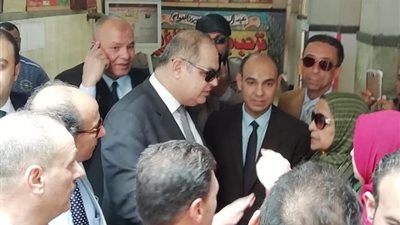 محافظ الغربية يقود مسيرة عمال غزل المحلة للمشاركة فى التعديلات الدستورية