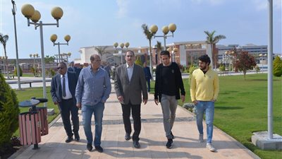 بالصور.. اللجنة المنظمة لأمم إفريقيا تشيد بملعب إيروسبورت 