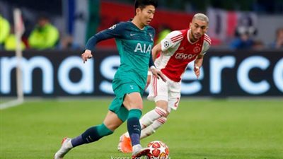 توتنهام يحطم طواحين أجاكس في مباراة مجنونة 