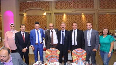 بالصور.. بترول أبوقير تُقيم حفل إفطار جماعي للعاملين 