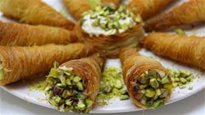 بالفيديو.. طريقة عمل أقماع الكنافة بالكريمة «أحلى من الجاهزة»
