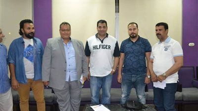 بـ3 شاشات عرض.. نادى 