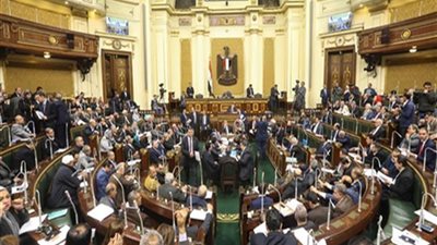 البرلمان يُطالب وزير البترول بالرد كتابيًا على طلبات الإحاطة.. لهذا السبب 