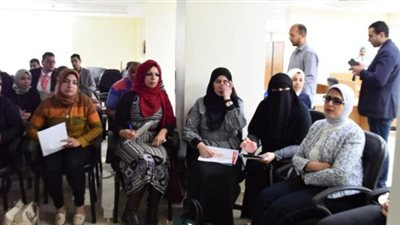 المرأة تتفوق على الرجل.. ارتفاع متوسط عمر المرأة لـ 74.7 سنة