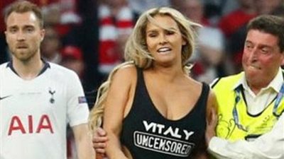 بالفيديو والصور.. كواليس مخطط اقتحام فتاة لمباراة ليفربول وتوتنهام في نهائي دوري أبطال أوروبا