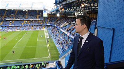 عبدالله الجاسم يتعاقد مع قناة 