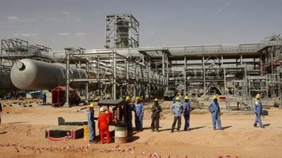 مشاجرة بالأيدي بإحدى شركات قطاع البترول 